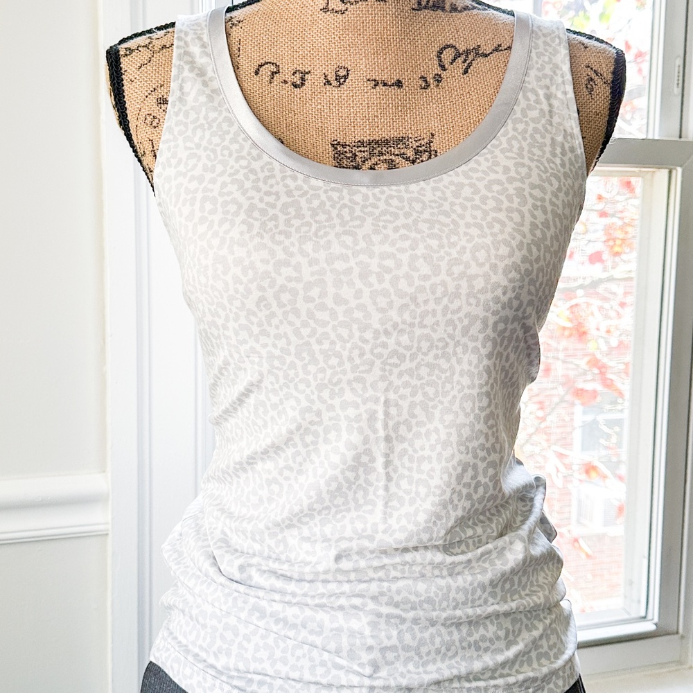 BR luxe touch tank top with satin piping neckline - silver leopard | size XS